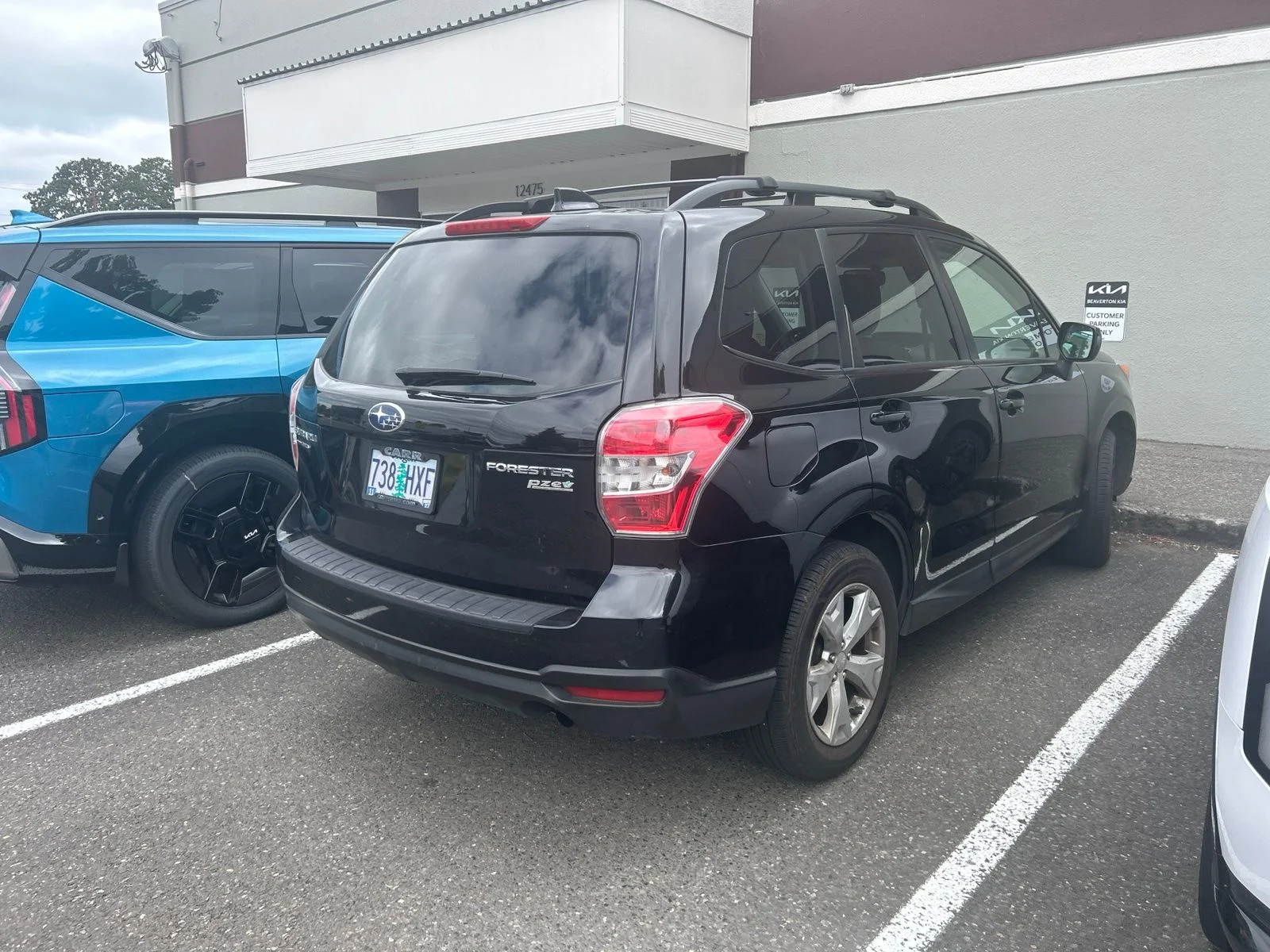 Used 2016 Crystal Black Silica Subaru 2.5i Premium image 3