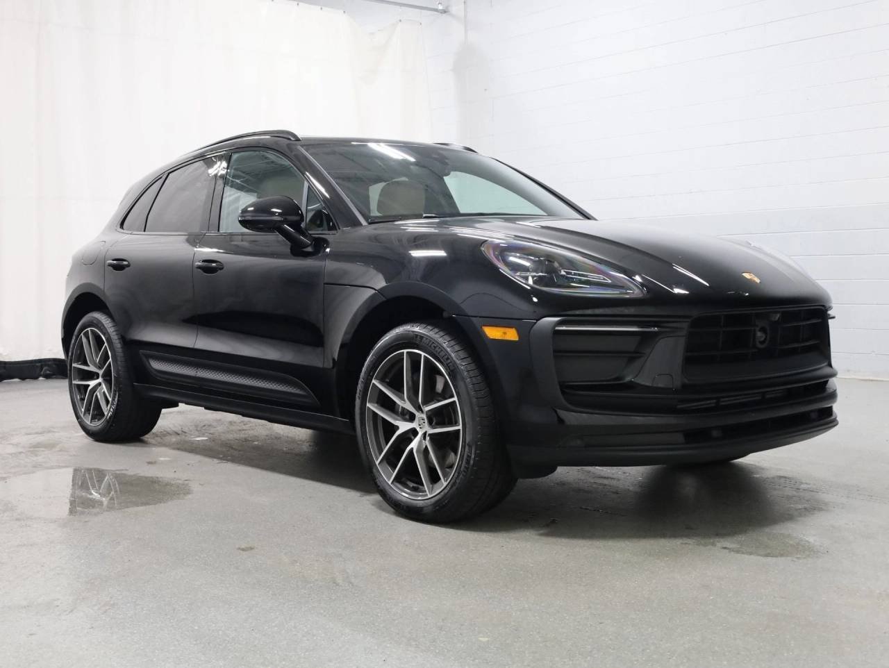 2026 Porsche Macan Base - Photo 13