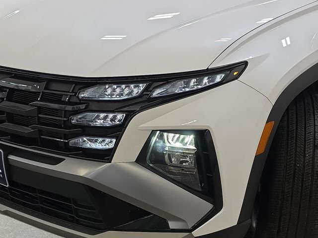 Used 2025 White Hyundai SE image 30