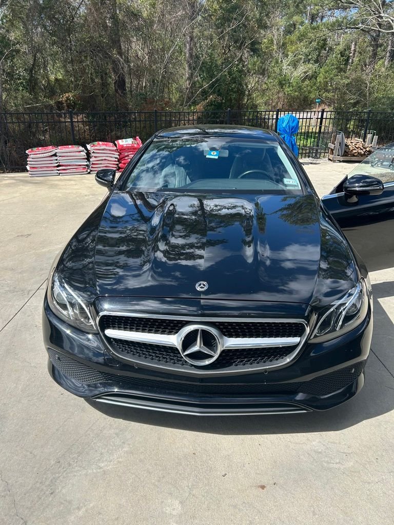 Used 2018  Mercedes-Benz E 400 image 1