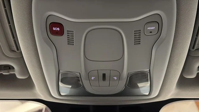 Used 2023 Alpine White Jeep Altitude image 30