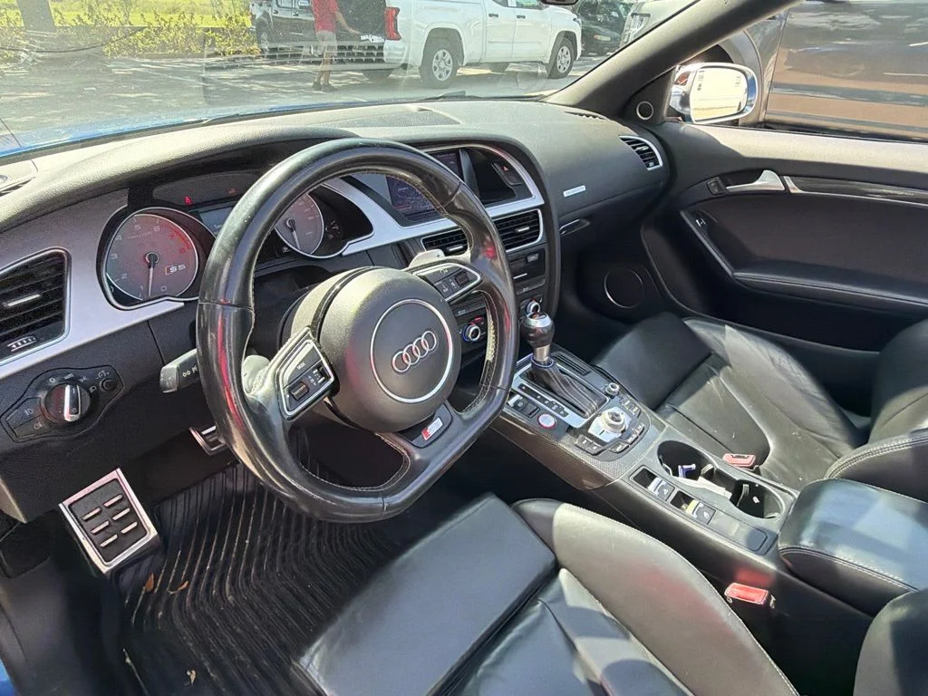 Used 2017 Sepang Blue Pearl Effect w/ Black Roof Audi 3.0 Cabriolet image 9