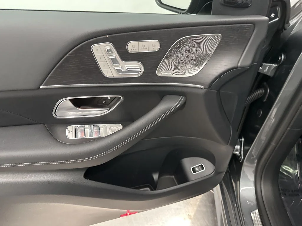 Used 2026 Gray Mercedes-Benz GLE 350 image 11