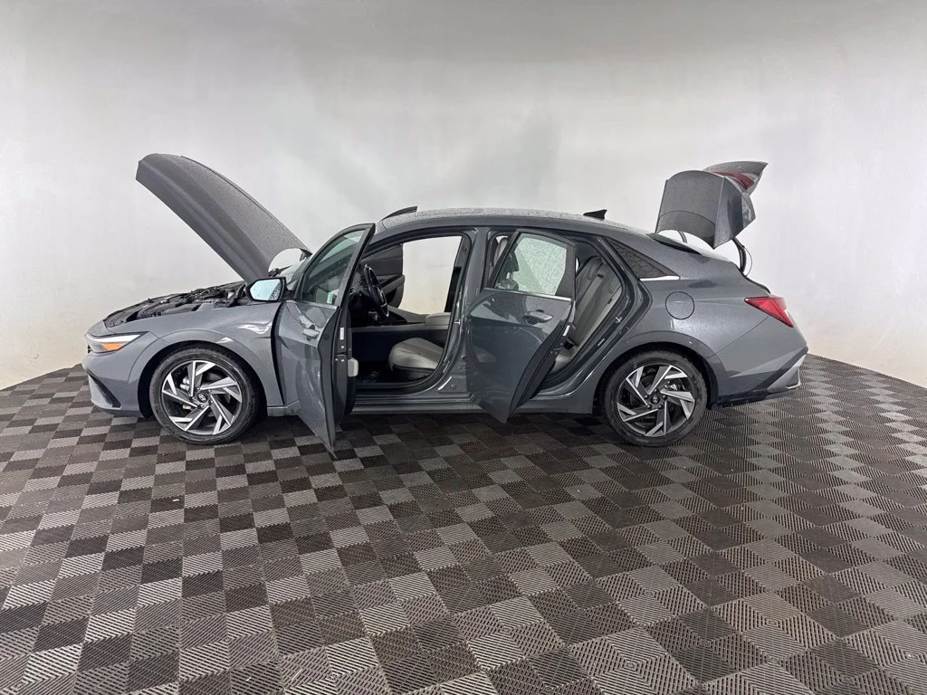 Used 2024 Gray Hyundai Limited image 10