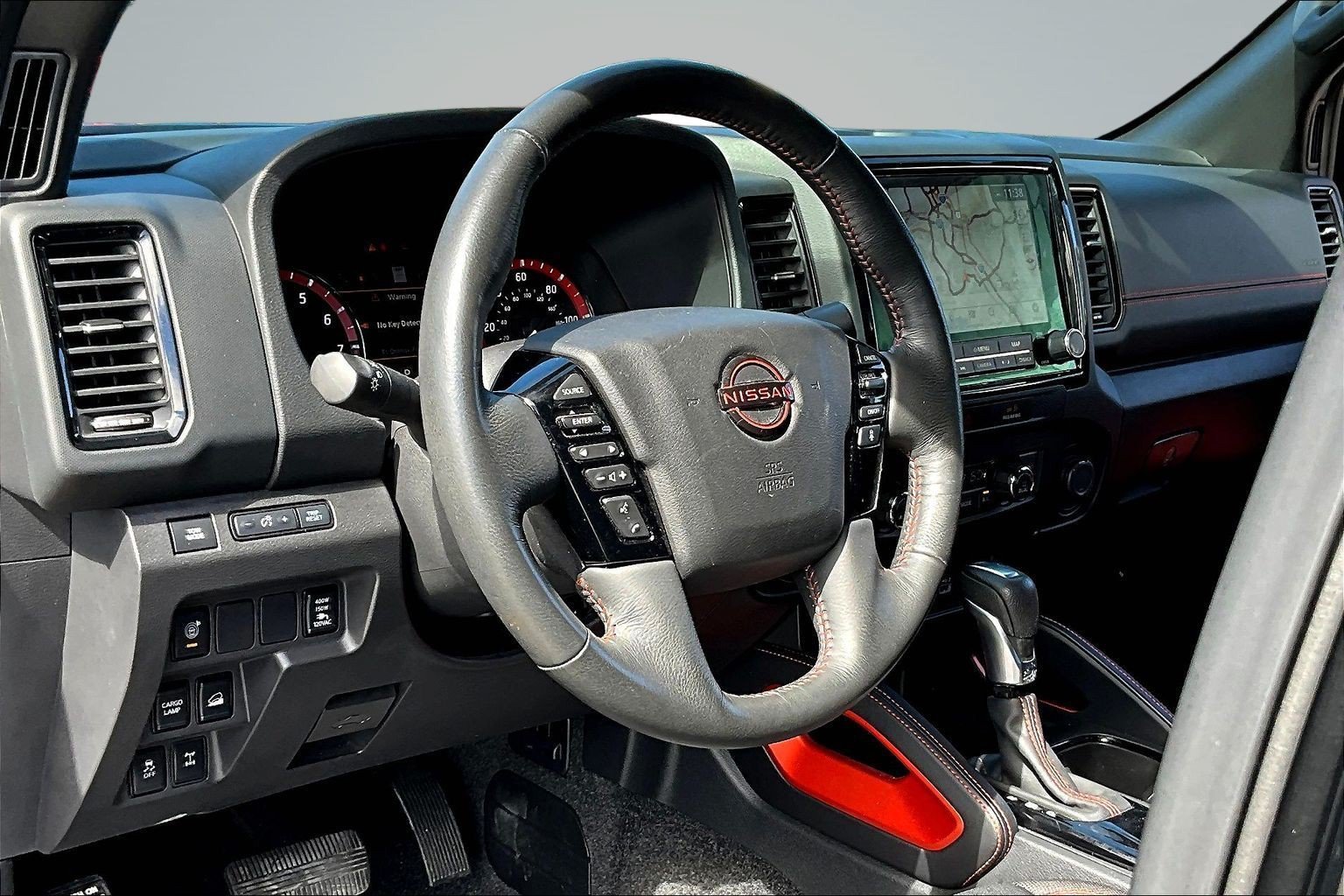 Used 2022 Black Nissan PRO-4X image 14