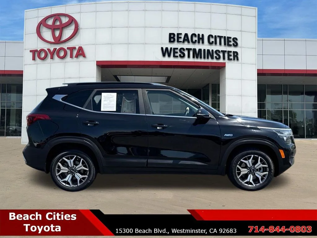 Used 2021 Black Kia EX image 13