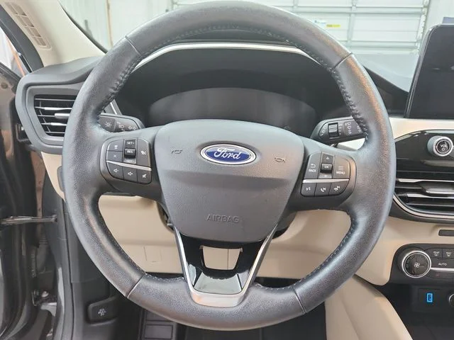 Used 2020 Gray Ford SEL image 25