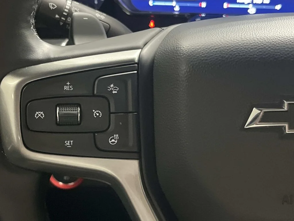 Used 2025 Black Chevrolet RST image 17