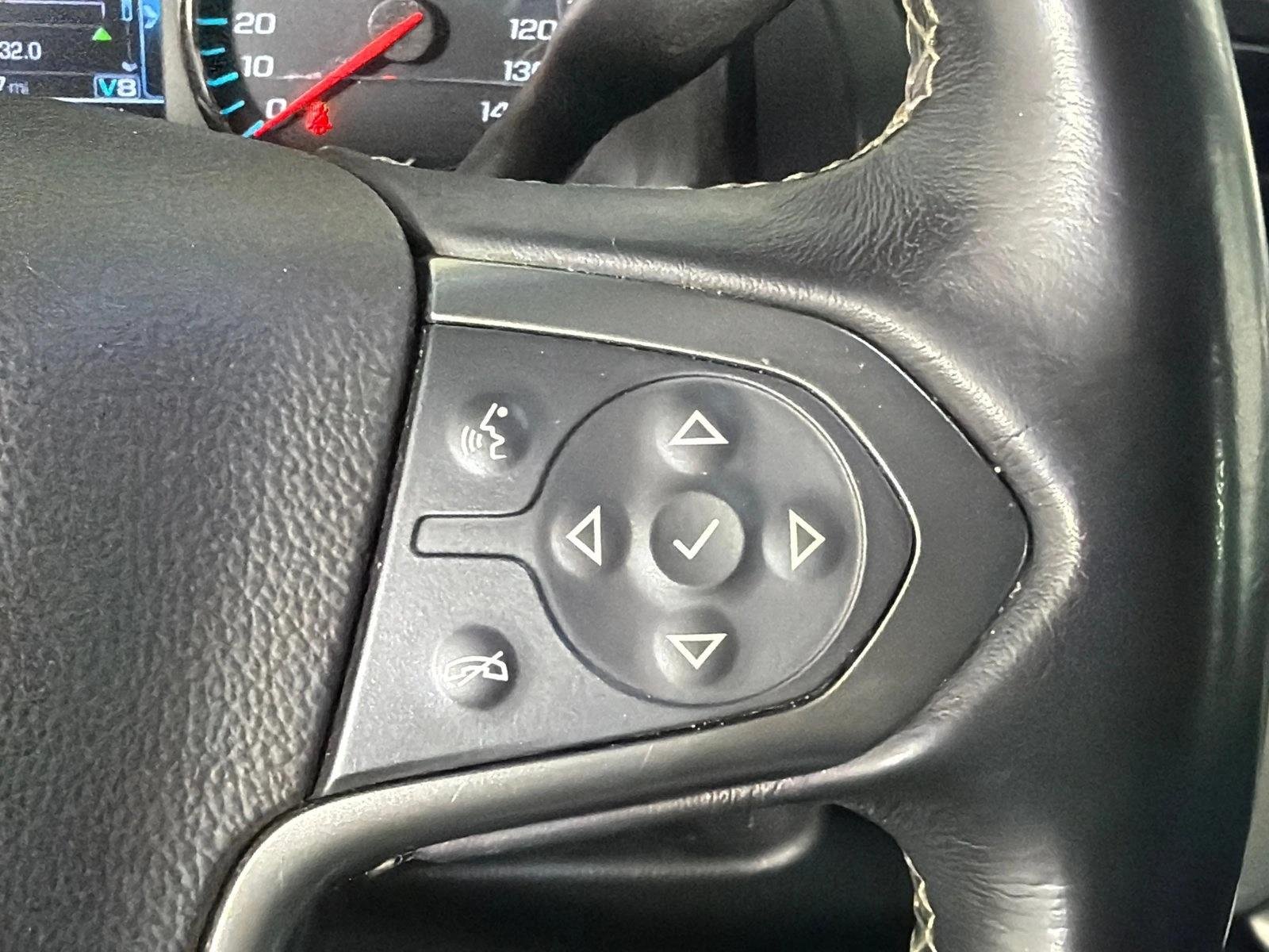 Used 2019 White Chevrolet LT image 27