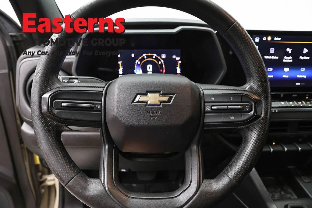 Used 2023 Beige Chevrolet Work Truck image 10