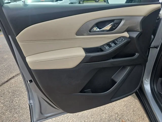 Used 2023 STERLING GRAY METALLIC Chevrolet LS image 11