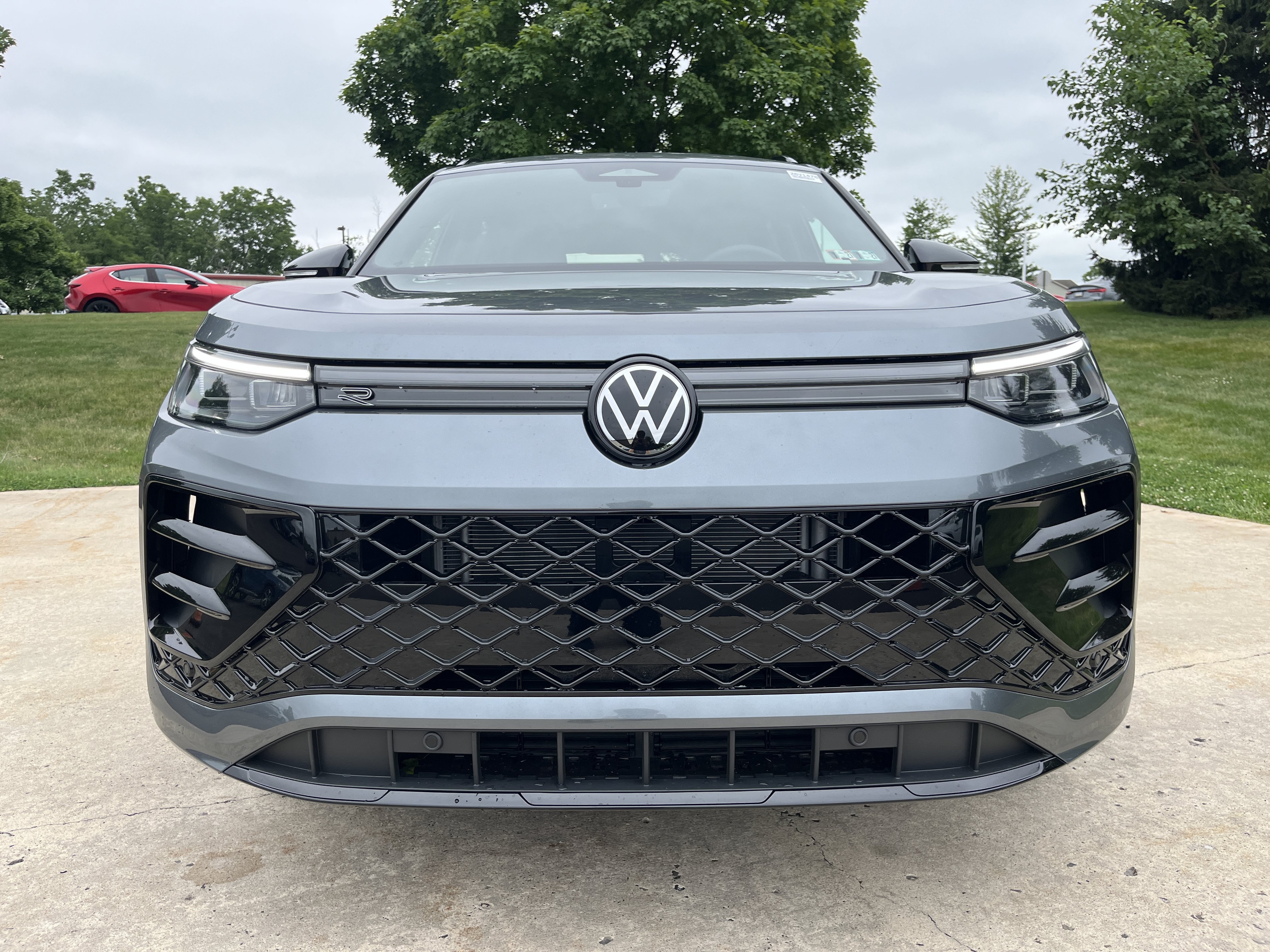 New 2026 Platinum Gray Metallic Volkswagen SE R-Line Black image 7