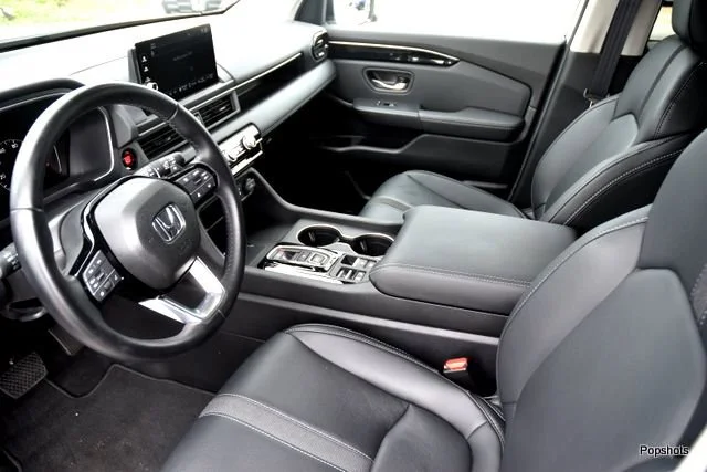 2025 Honda Pilot EX-L - Photo 32