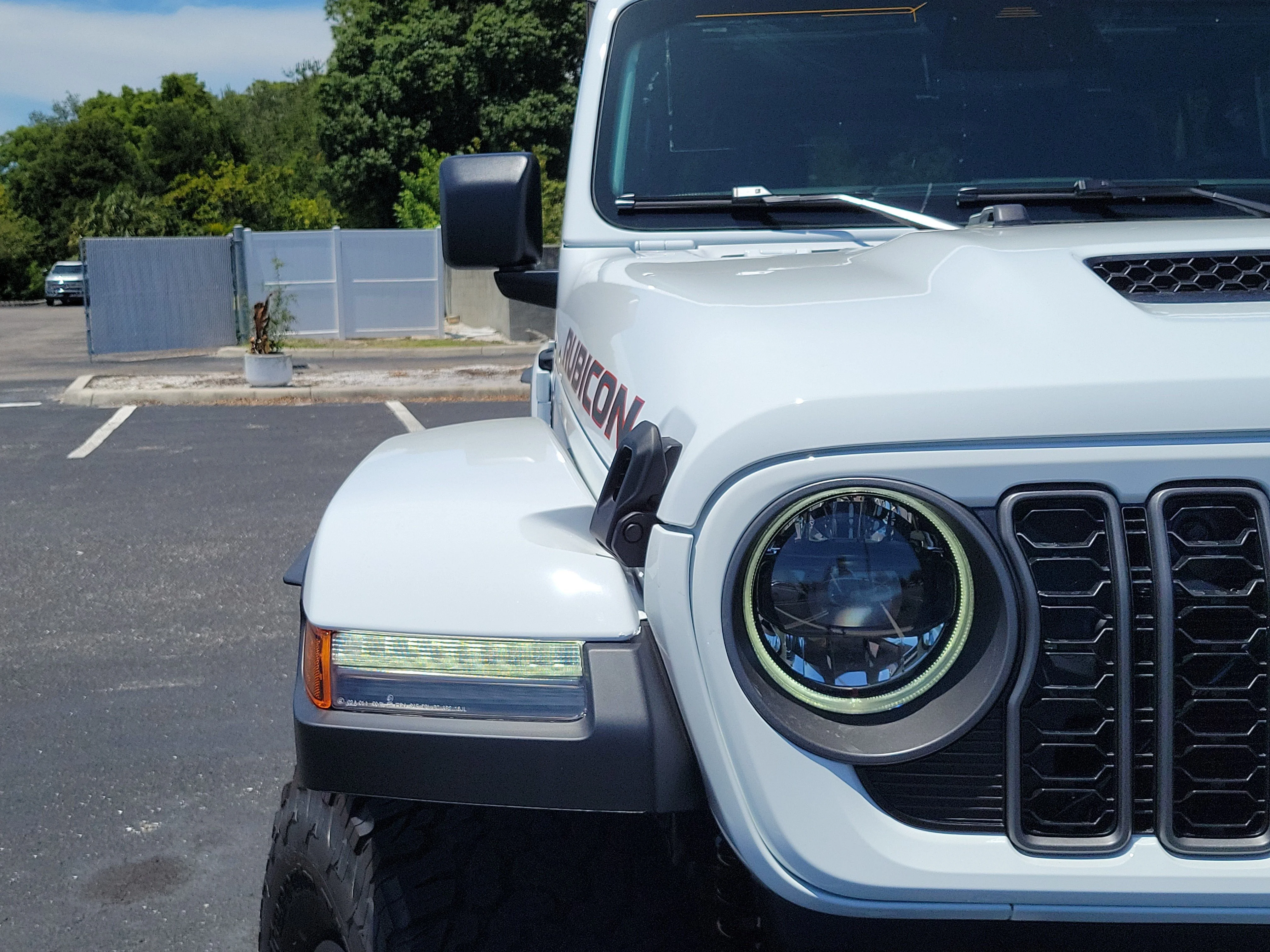 New 2026 Bright White Clearcoat Jeep Rubicon image 7