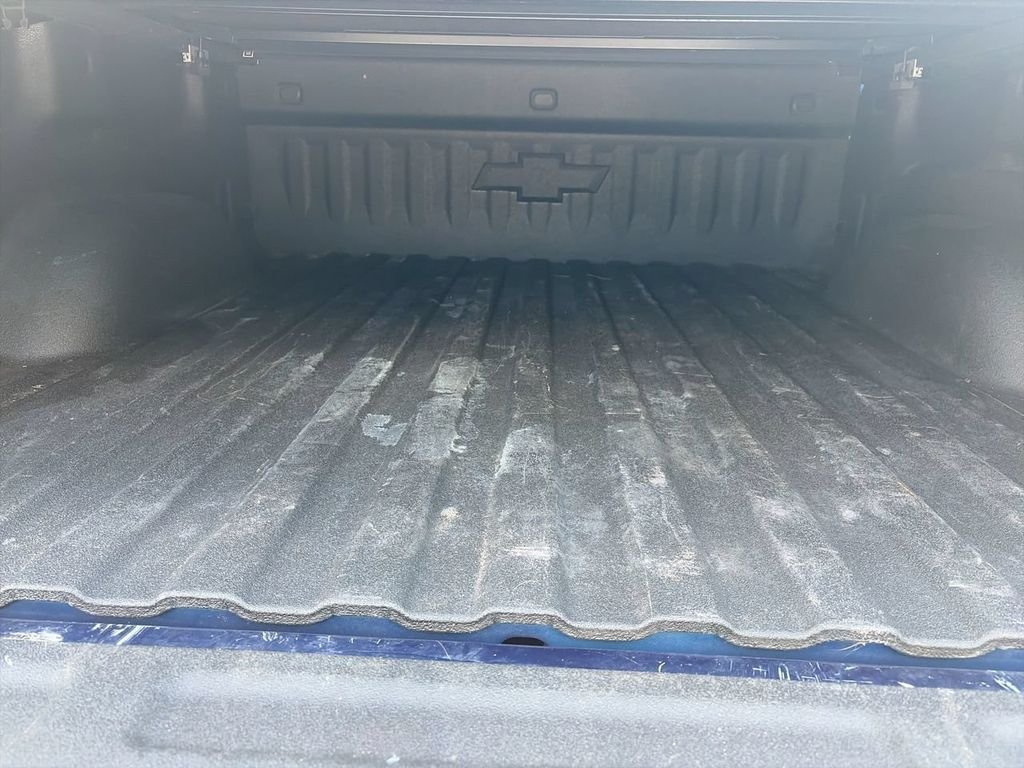 Used 2017 Blue Chevrolet LT image 7