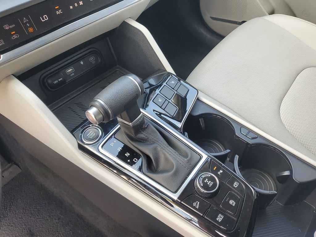 Certified Used 2024 Ebony Black Kia EX image 18