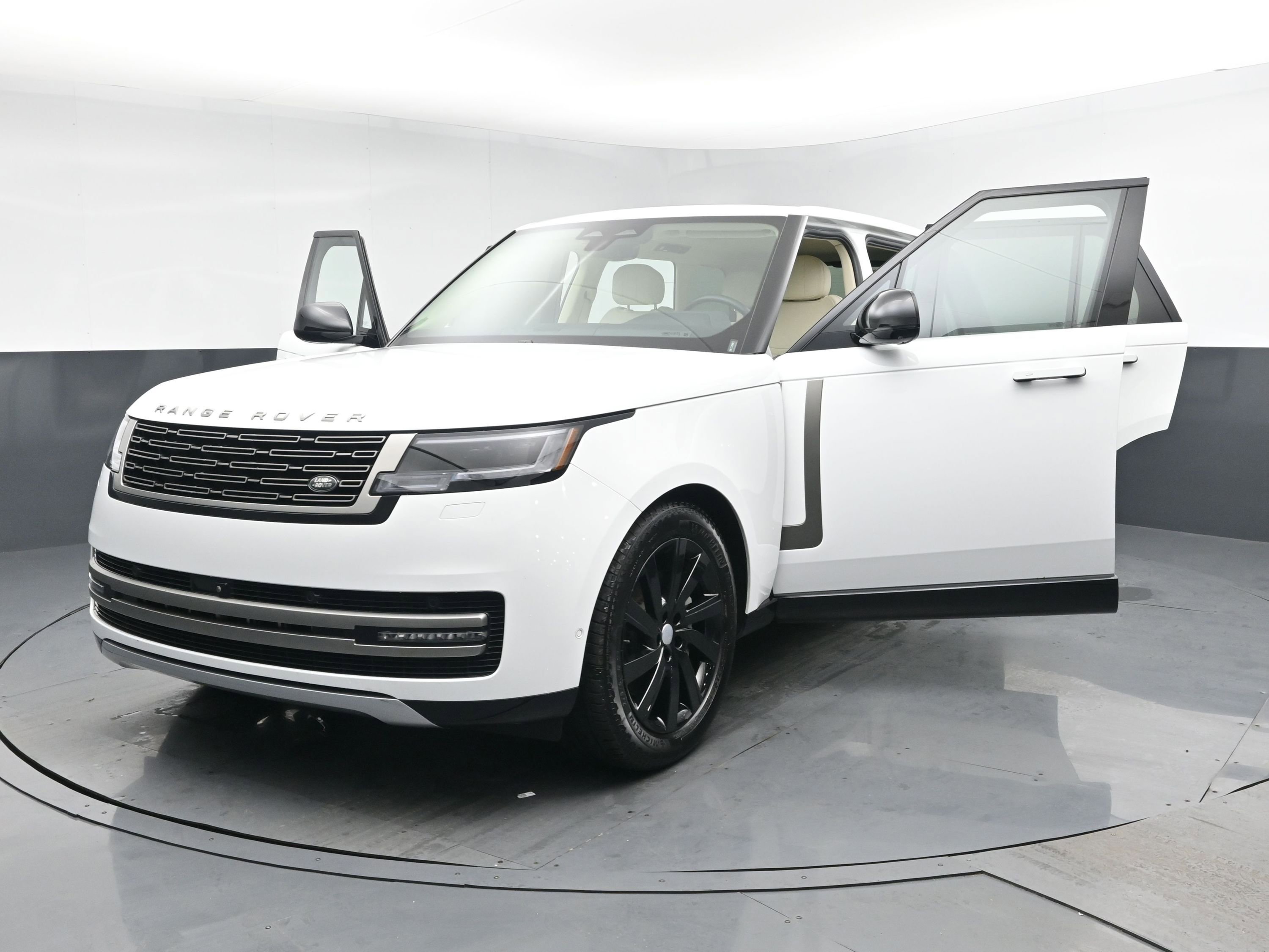 Certified Used 2024 White Land Rover SE image 27