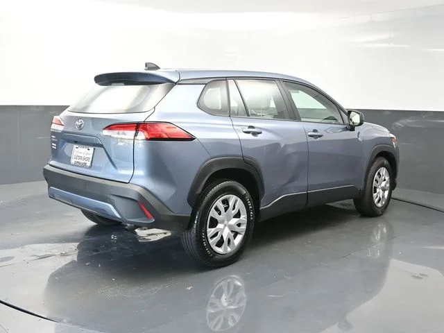 Used 2025 Blue Toyota L image 7