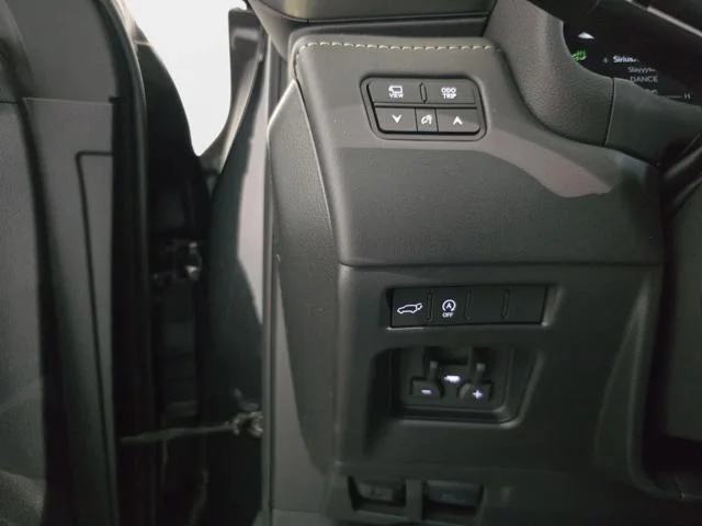 2026 Lexus LX 600 Luxury - Photo 32