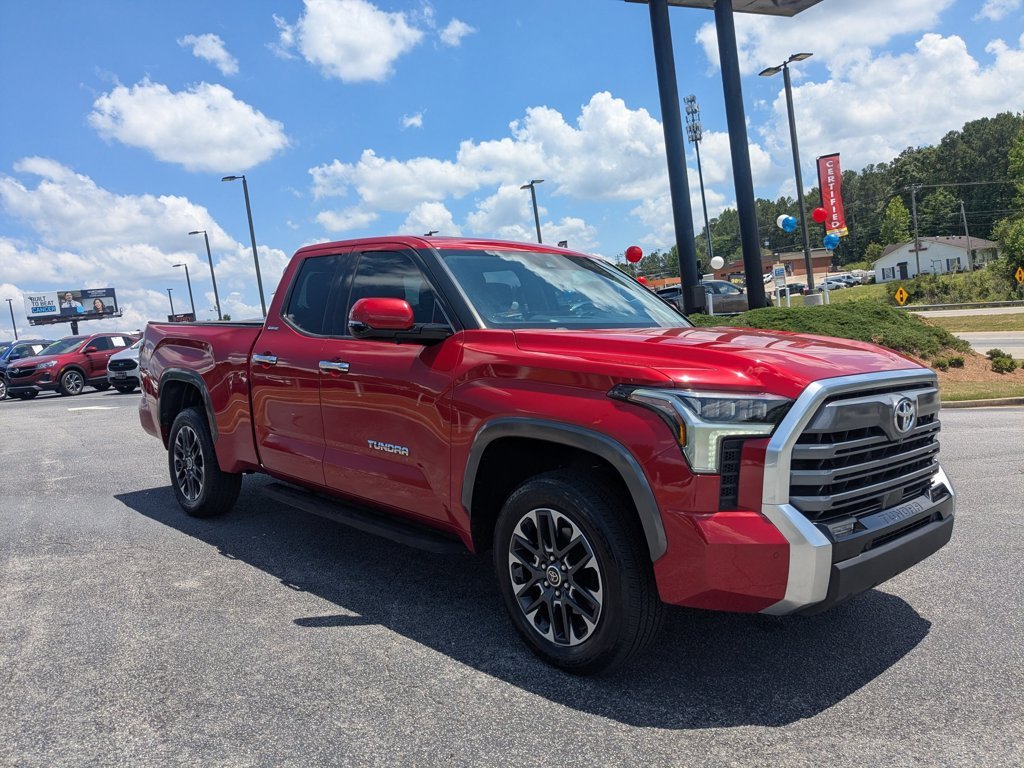 Used 2022  Toyota Limited image 3