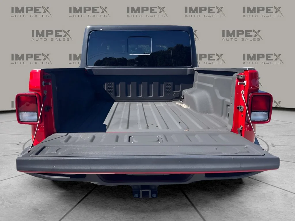 Used 2020 Red Jeep Sport image 23