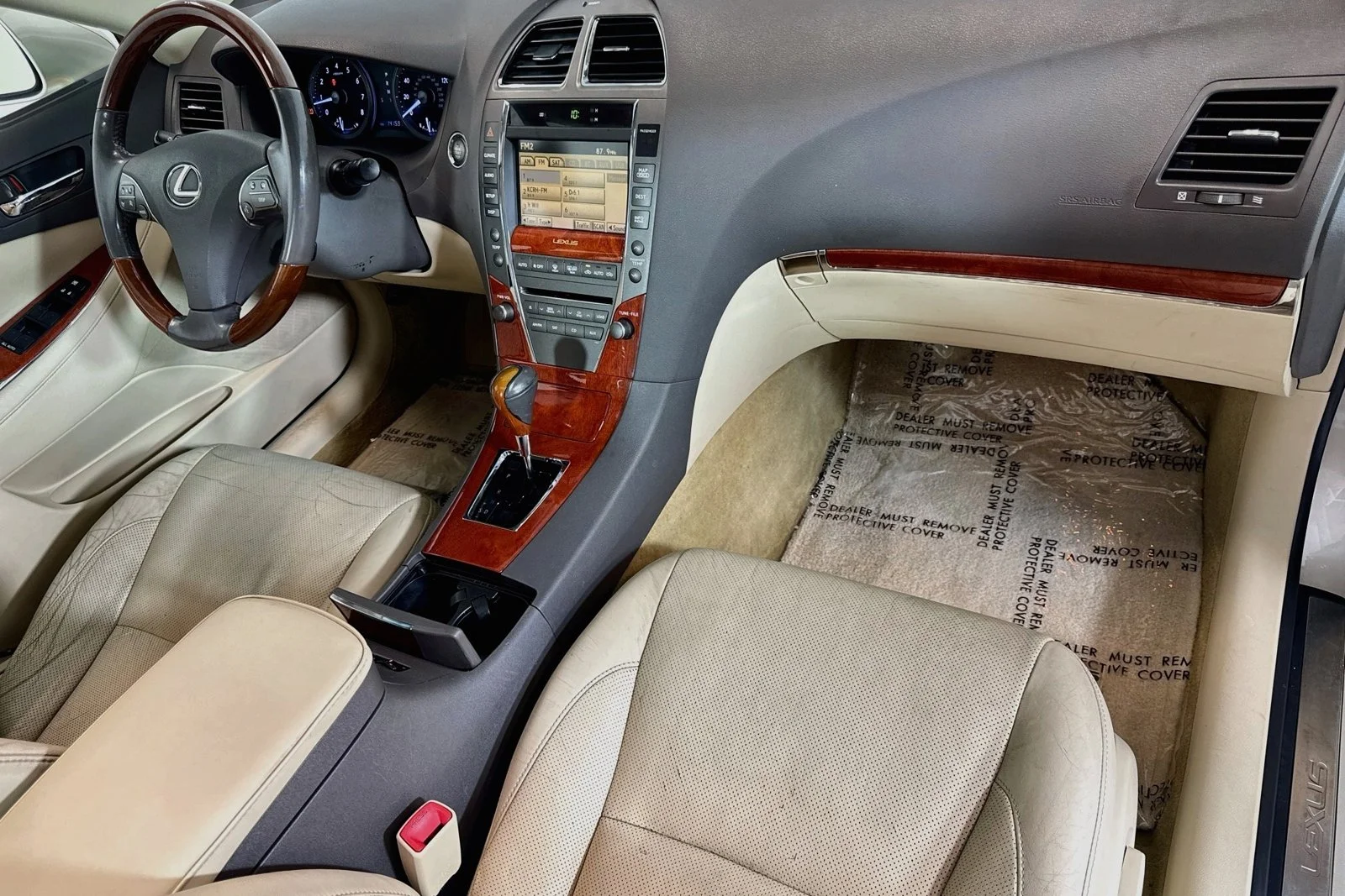 Used 2011 Satin Cashmere Metallic Lexus  image 27