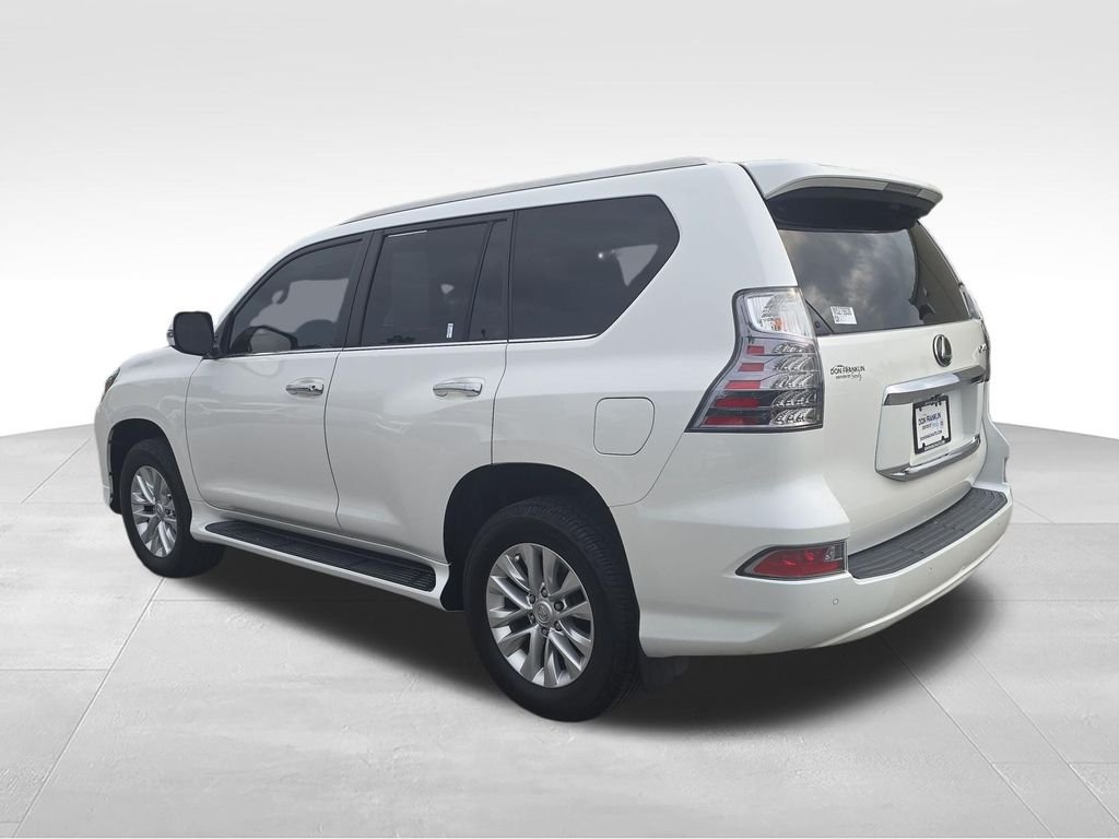 Used 2021 White Lexus 460 image 3