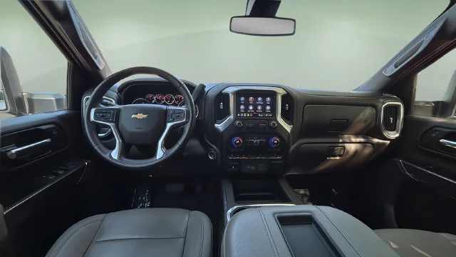 Used 2022 White Chevrolet LTZ image 18