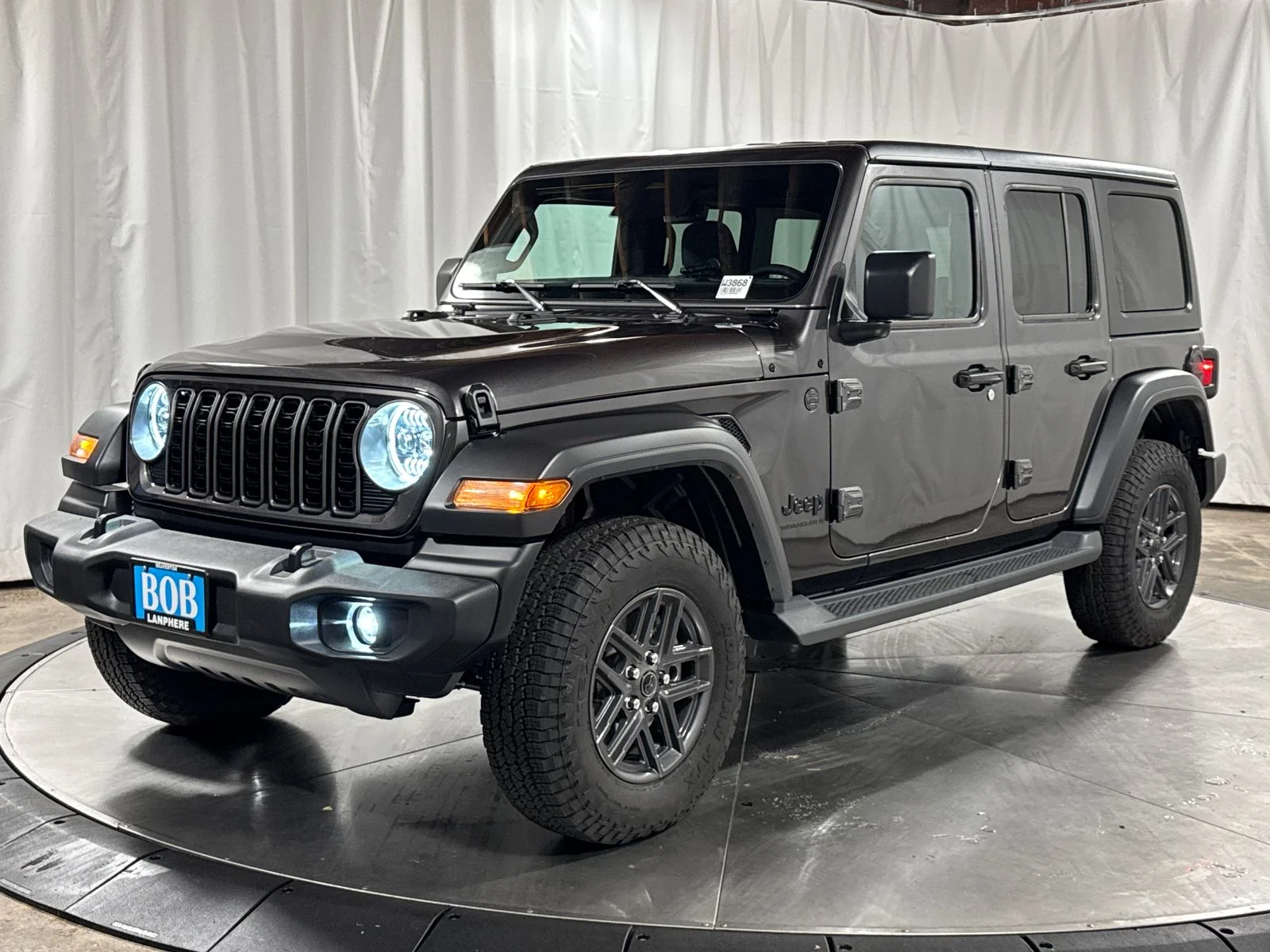2025 Jeep Wrangler Sport S's photo