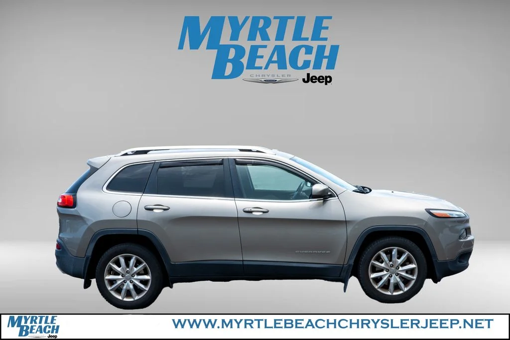 Used 2017 Light Brownstone Pearlcoat Jeep Limited image 7