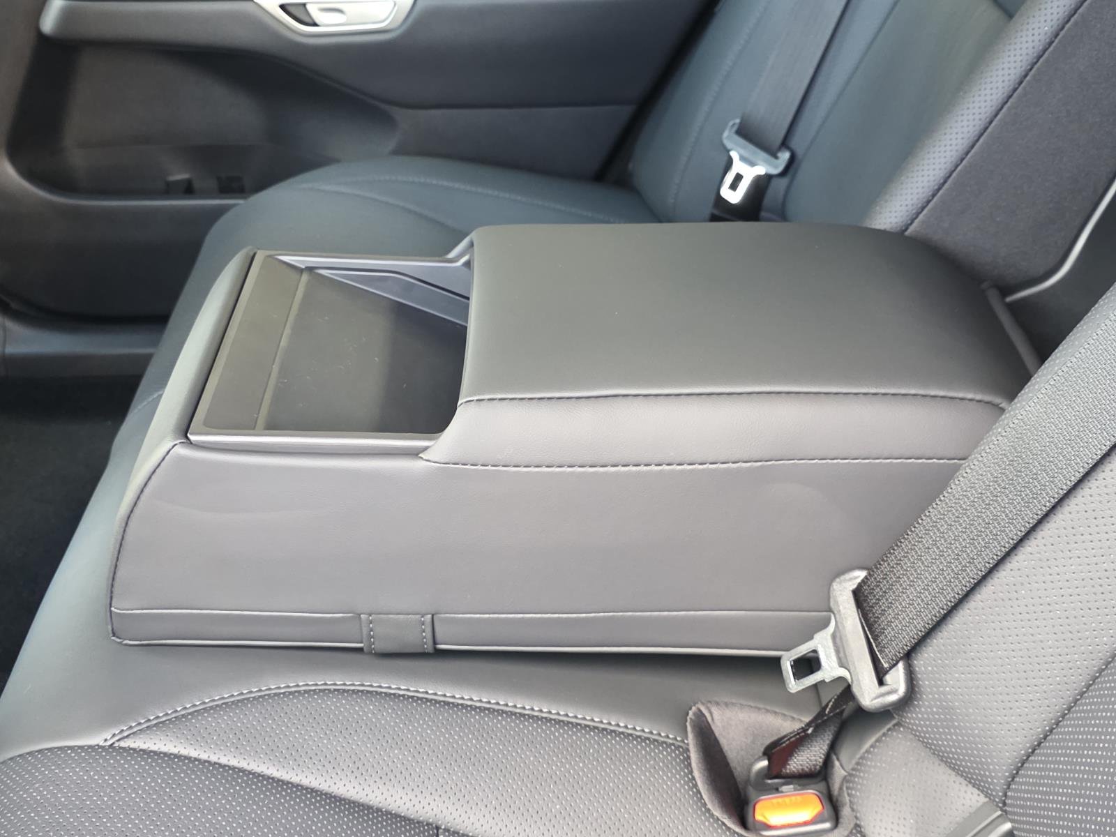 2026 Lexus ES Hybrid 350h Premium+ AWD - Photo 10