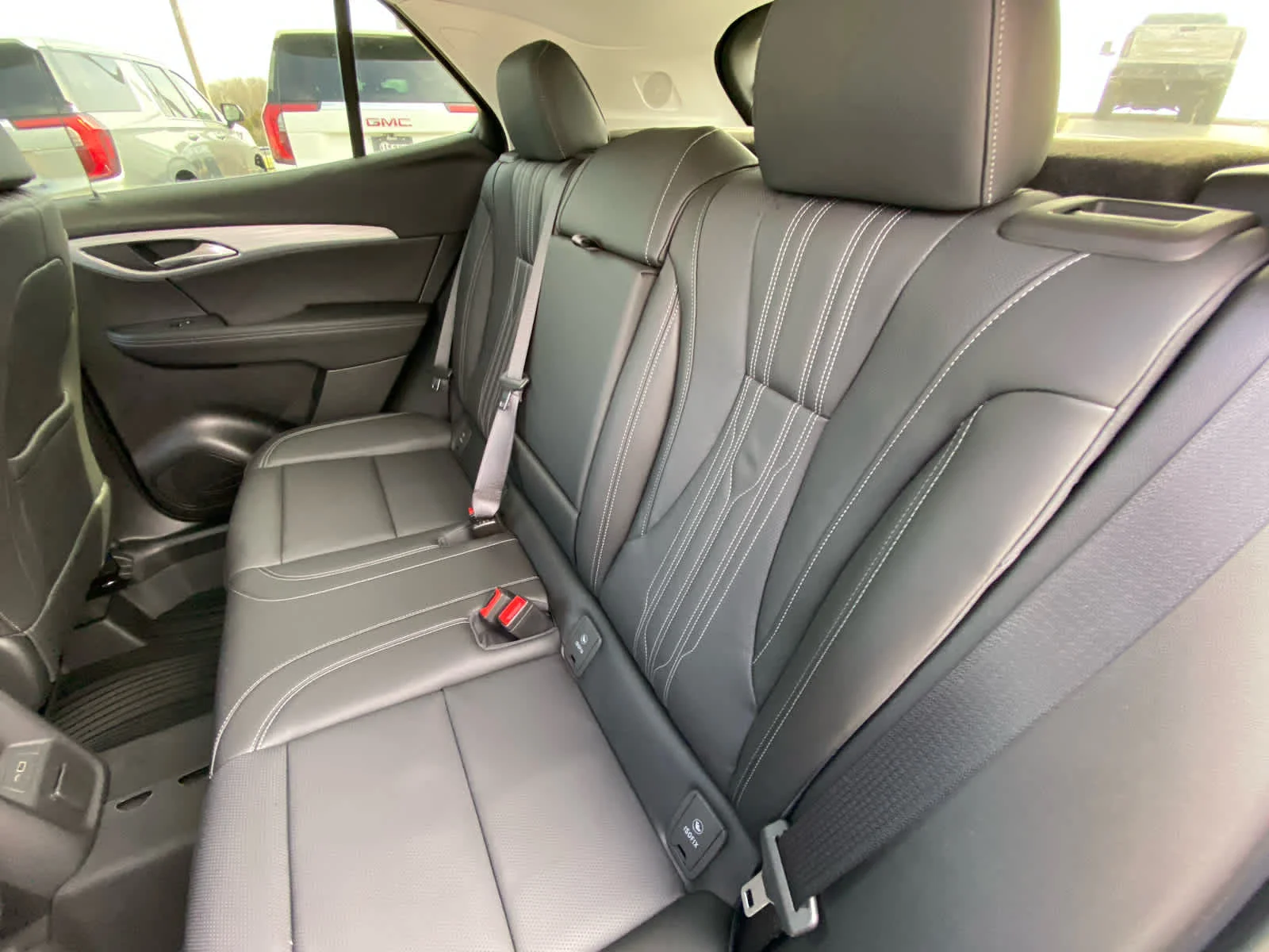 New 2026 Ebony Twilight Metallic Buick Avenir image 28