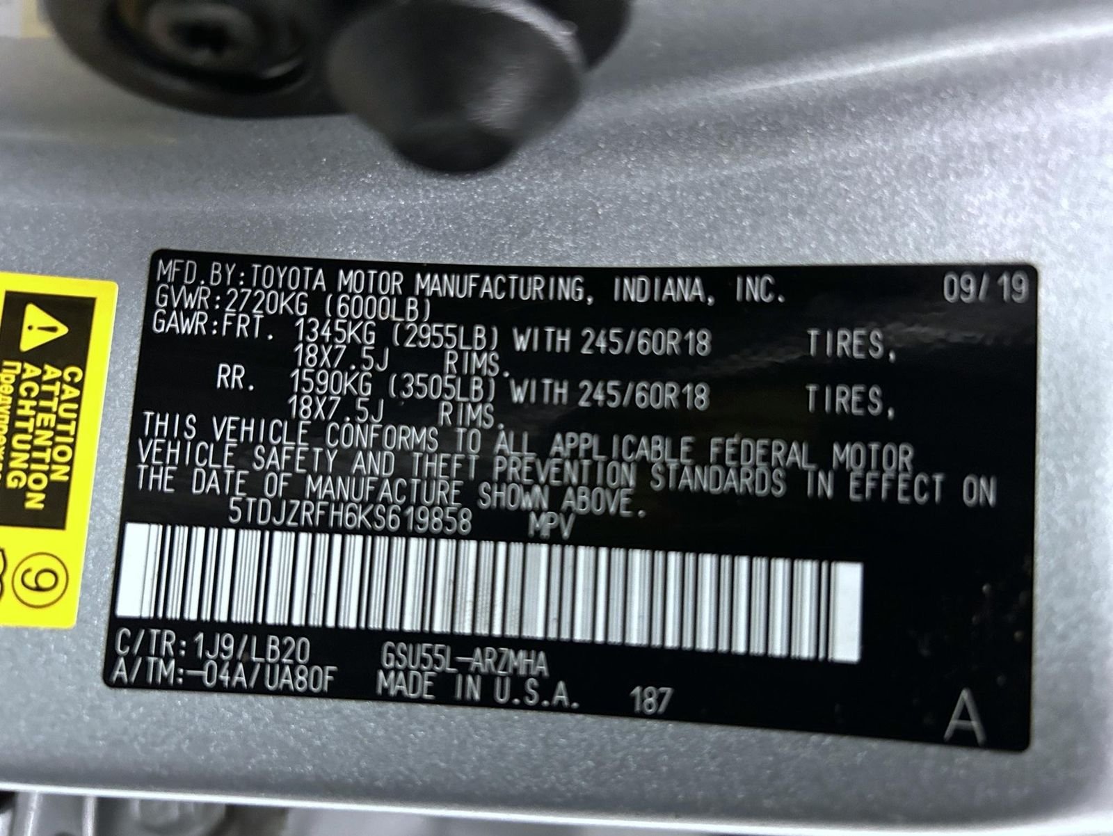 Used 2019 Silver Toyota XLE image 26