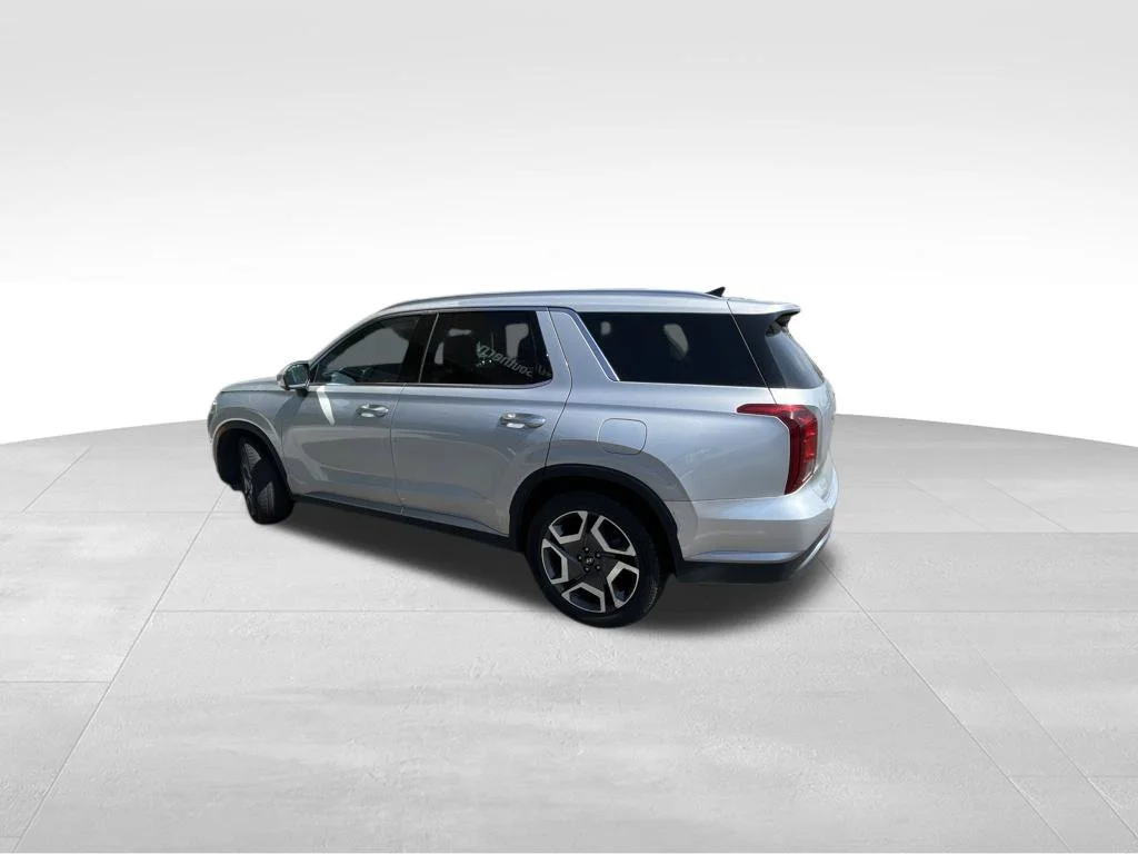 Used 2024 Silver Hyundai SEL image 11