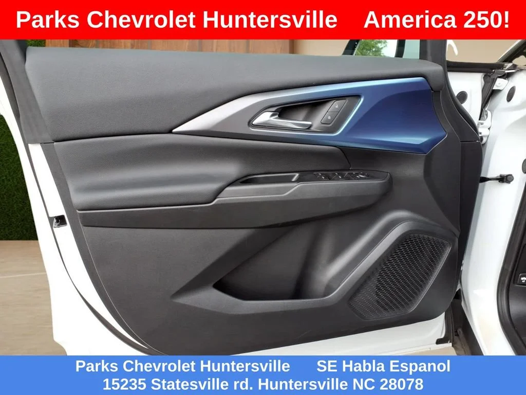 New 2026 Summit White Chevrolet LT image 19