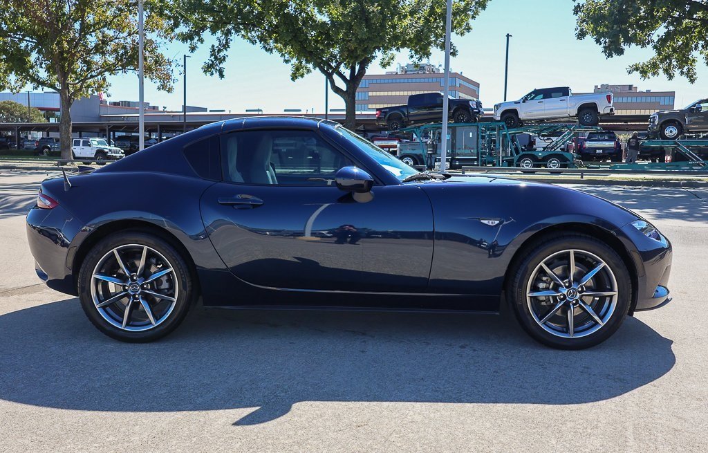 2021 Mazda MX-5 Miata RF Miata Grand Touring photo 2