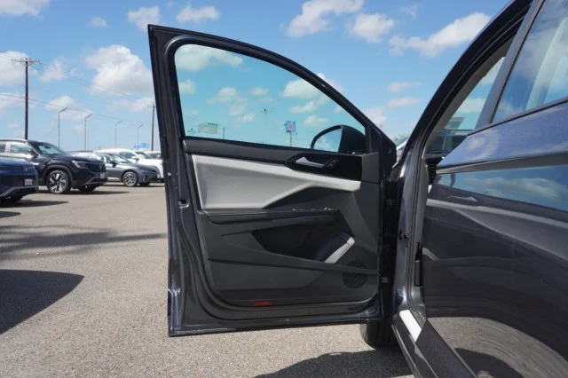 New 2027 Platinum Gray Metallic Volkswagen 1.5T S image 15