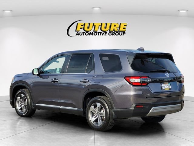 Used 2025  Honda EX-L image 7