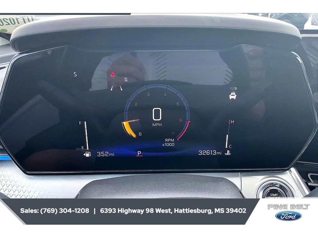 Used 2025 Summit White Chevrolet LT image 14
