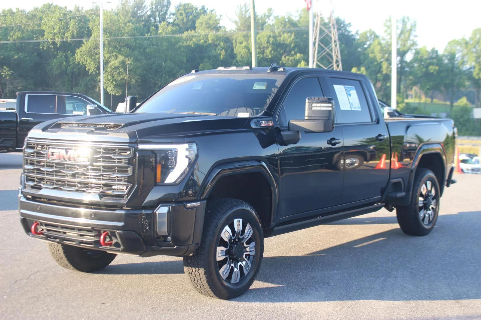 Used 2024 Onyx Black GMC AT4 image 3