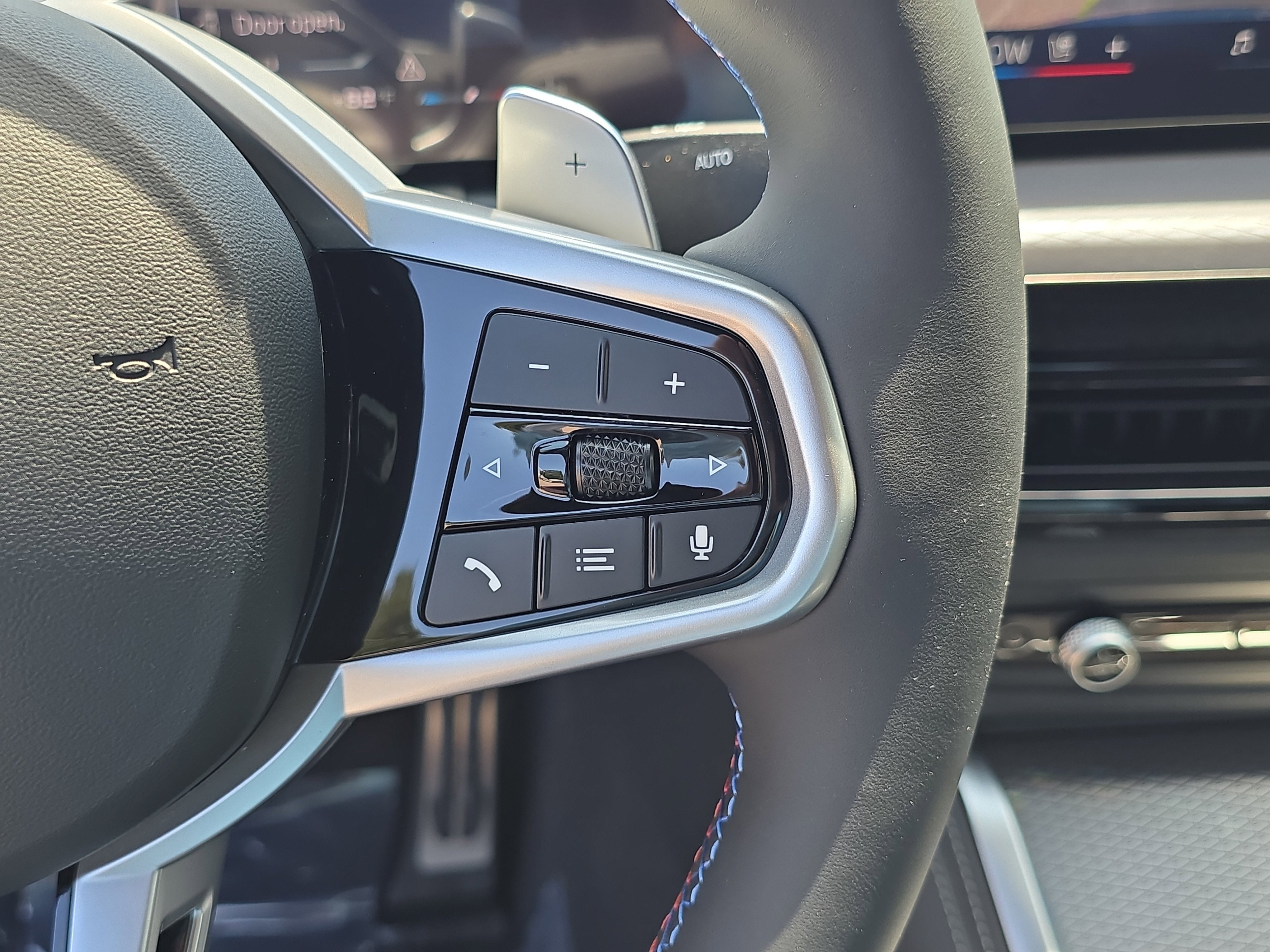 2026 BMW 4 Series M440i - Photo 30