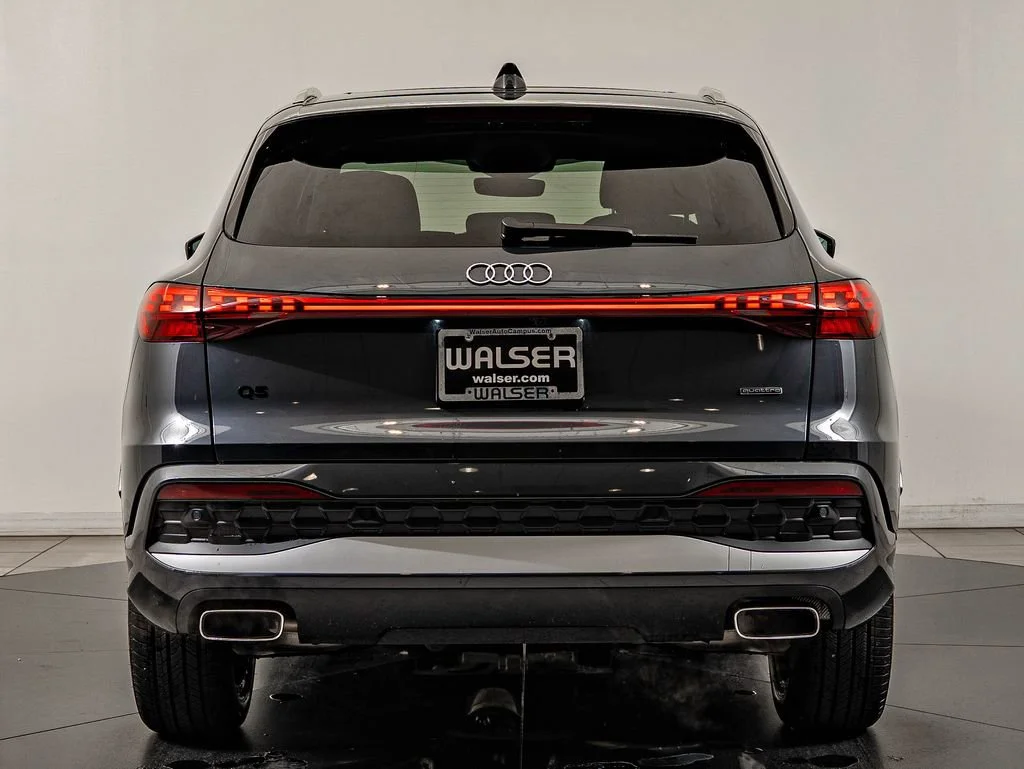 Used 2025 Gray Metallic Audi 2.0T Premium image 6