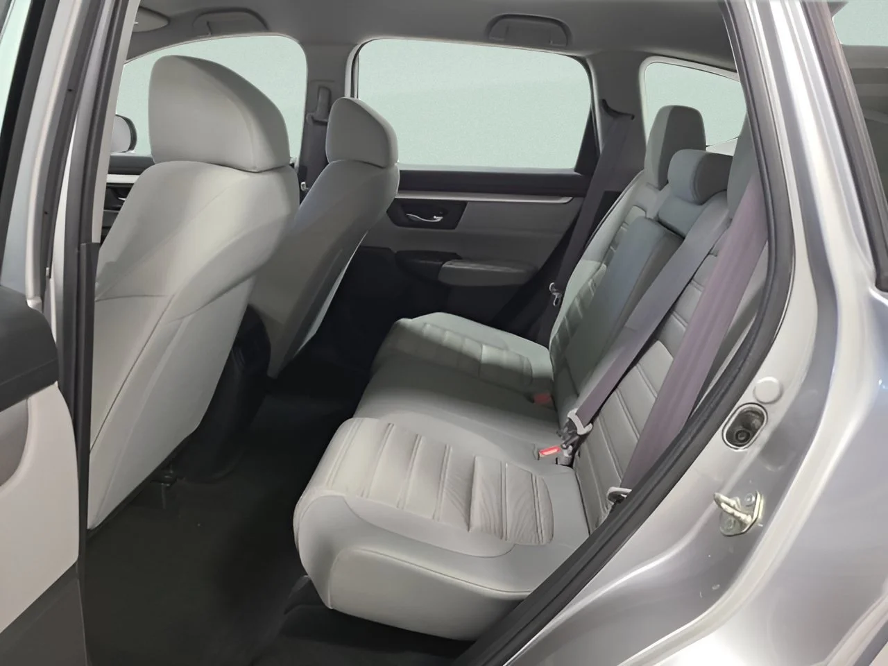 Certified Used 2020 Lunar Silver Metallic Honda LX image 15