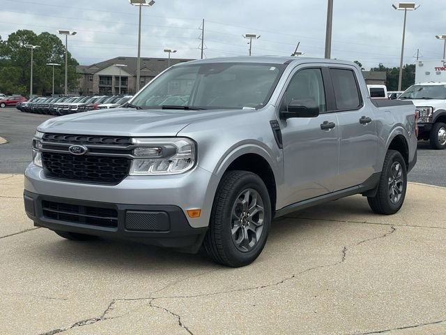 Used 2024 Silver Ford XLT image 5