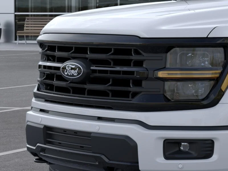 New 2026 Oxford White Ford XLT image 25