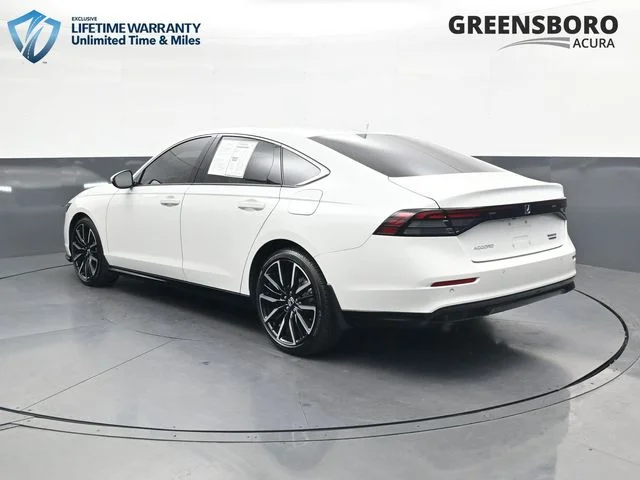 Used 2025  Honda Touring image 8