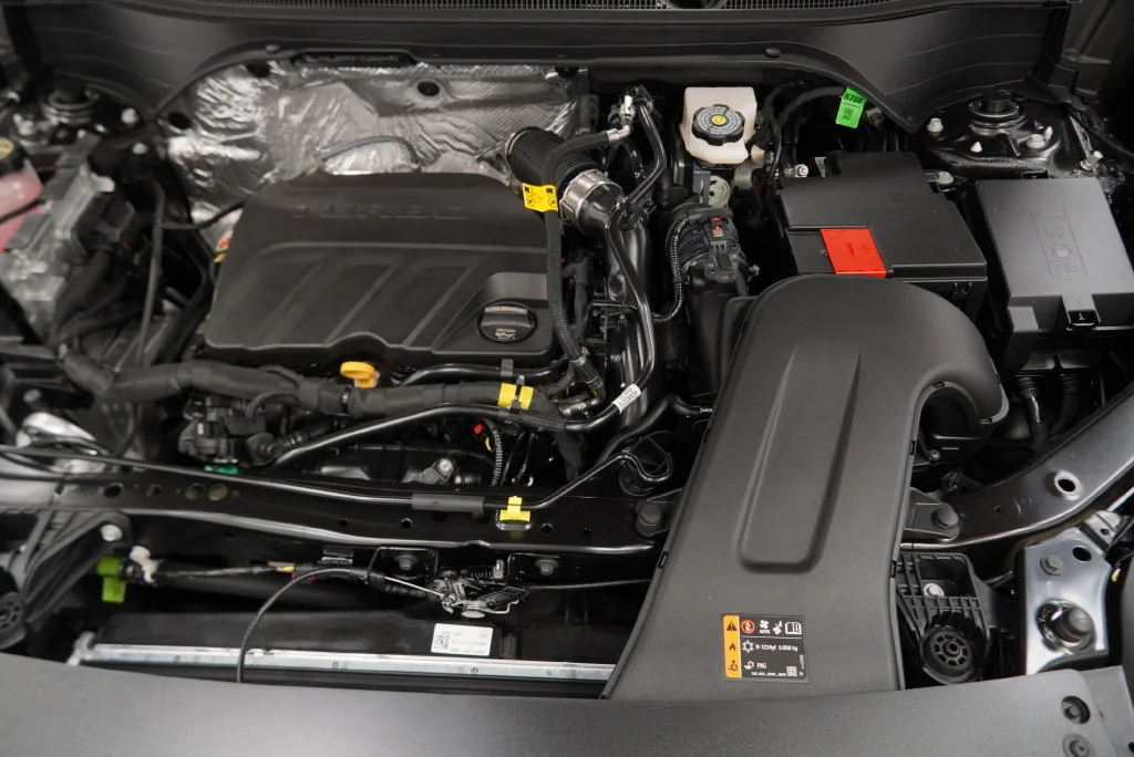 New 2026 Mosaic Black Metallic Chevrolet 1RS image 39