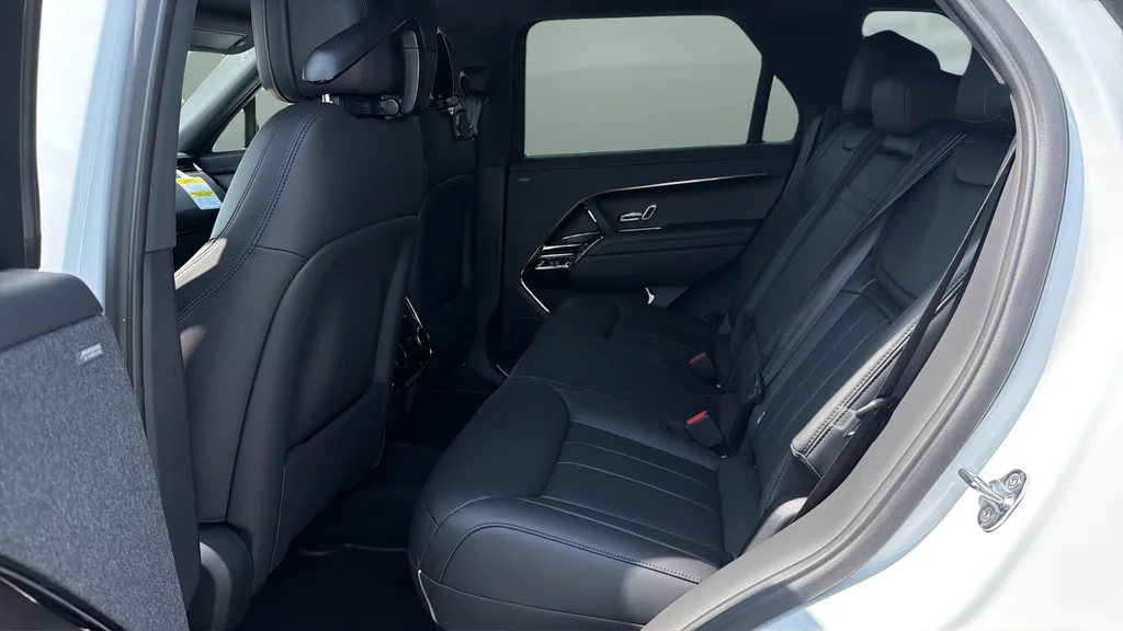 New 2026 White Land Rover Dynamic SE image 17