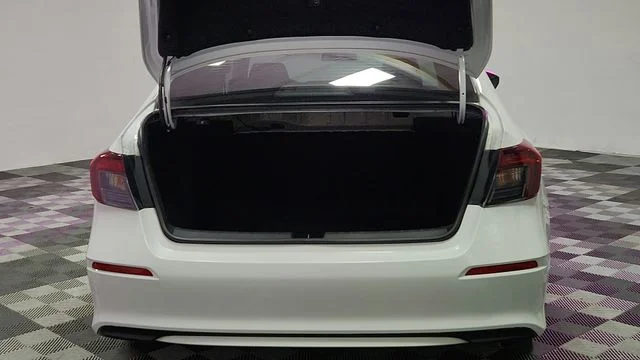 Used 2025 White Honda LX image 19