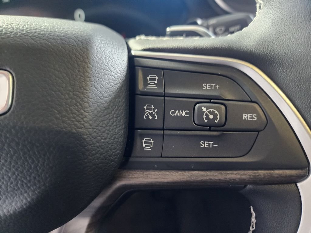 Certified Used 2025 White Jeep Limited image 23